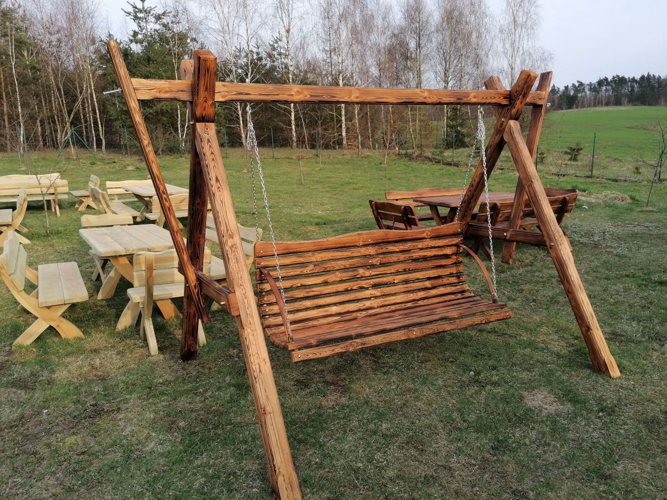 Huśtawka bujawka ogrodowa