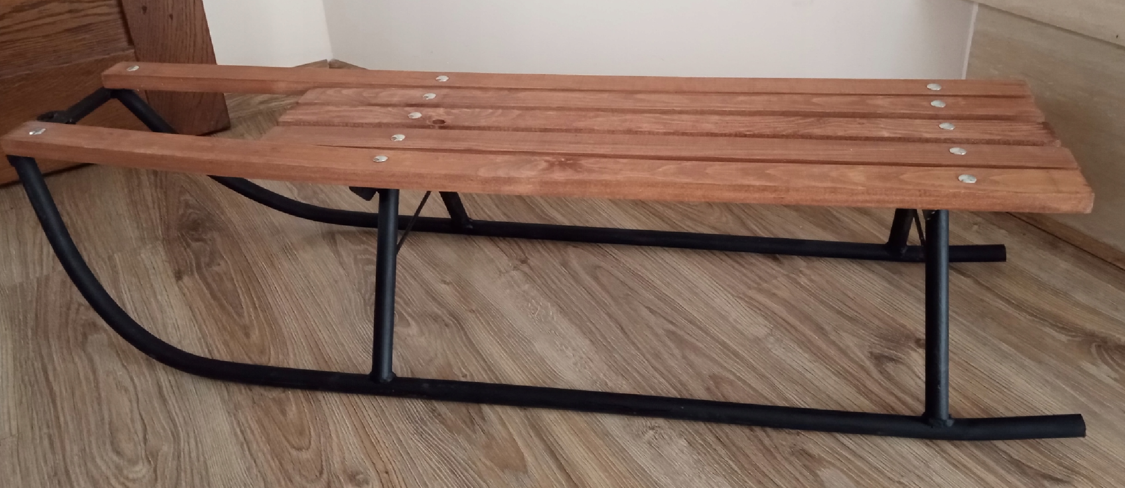 Sanki metalowa konstrukcja na kulig