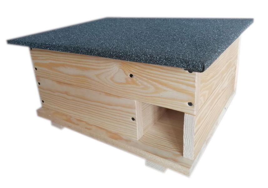 Budki domki dla jeży.